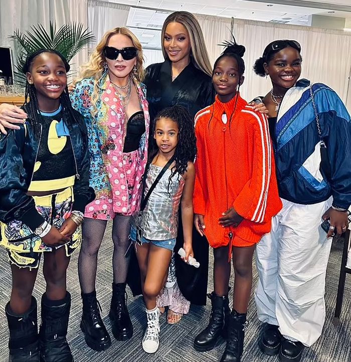 Madonna con sus hijas en el concierto de Beyonce