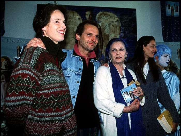 Lucía Bosé con sus hijos