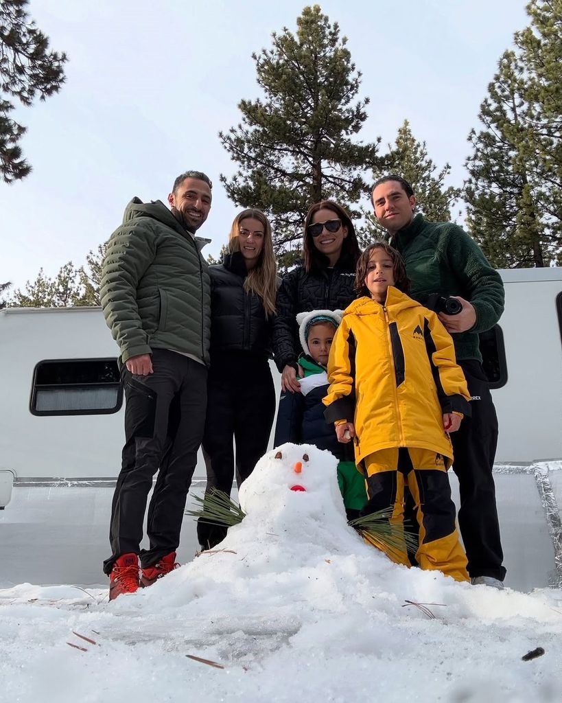 Tania Rincón y su familia