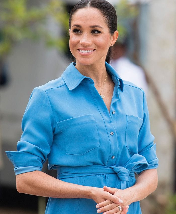 meghan-markle-yoga