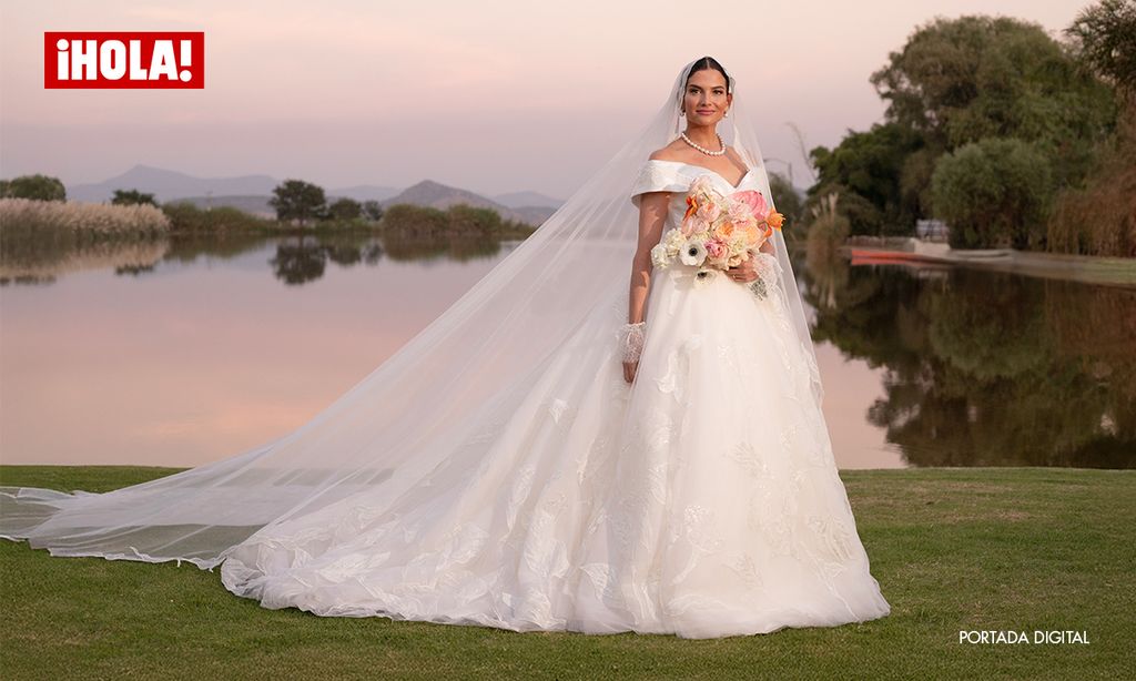 Foto: Rafael Pulido | Vestuario Natalia Jiménez, Arnold Hemkes y Alessandra: hechos a la medida por Benito Santos | Maquillaje: Dan Avilán | Peinado: Carlos Arriola | Joyas: Renata Larios | Wedding Planer: Eder Hernández | Locación: Hacienda La Santa Cruz