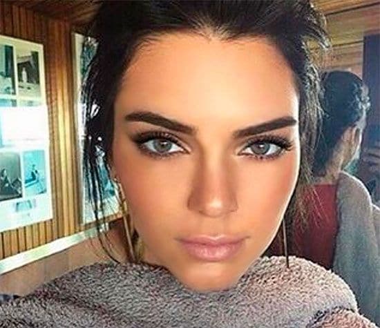 lentillas_azules_kendall_jenner_1z