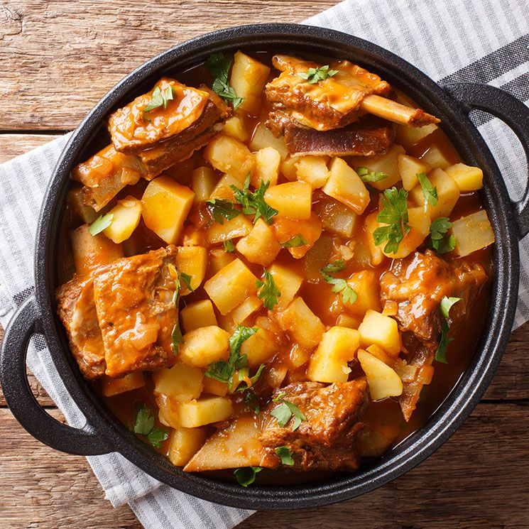 Guiso de costillas de ternera con patatas