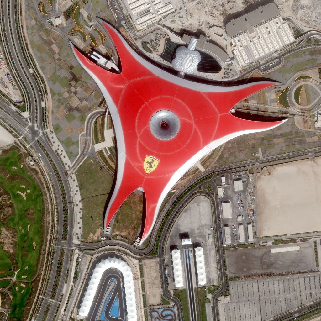  Ferrari World Abu Dhabi