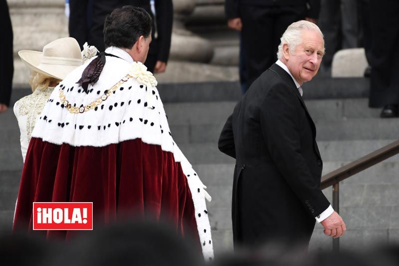 El príncipe Carlos en el Jubileo de su madre