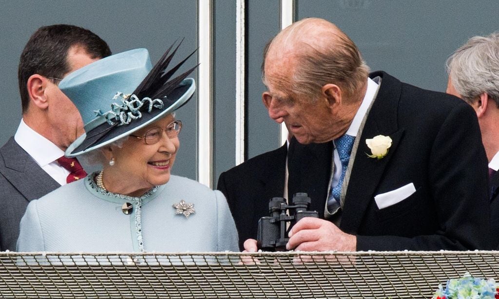 reina isabel y el pr ncipe felipe