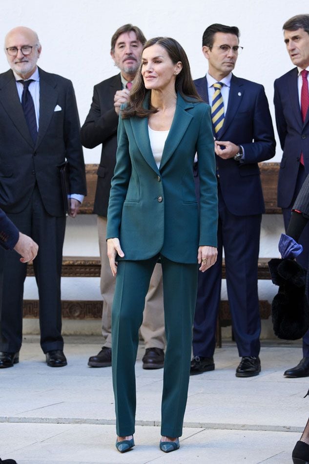 Reina Letizia traje