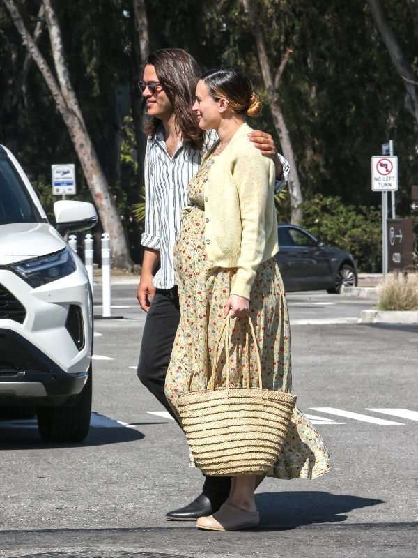 Rumer Willis y su pareja, Derek Richard Thomas