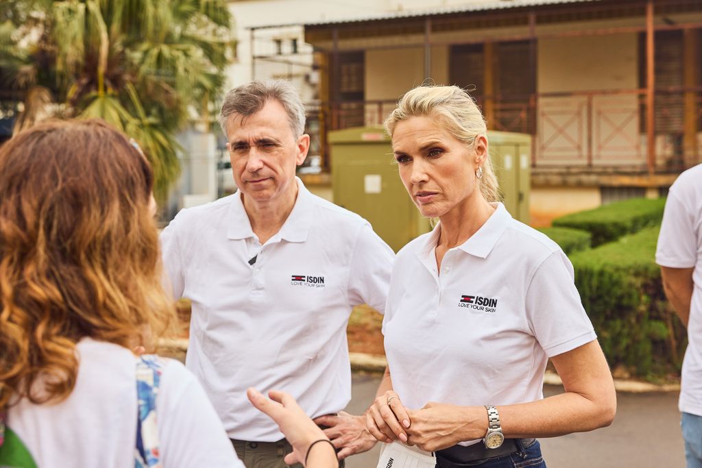 Judit Mascó con Juan Naya, CEO de ISDIN