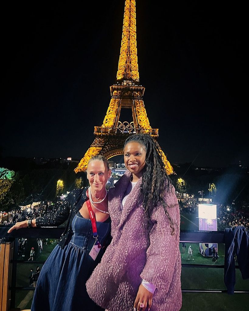 Sarah Jessica Parker se encuentra con Jennifer Hudson en los Juegos Olímpicos de París, julio 2024