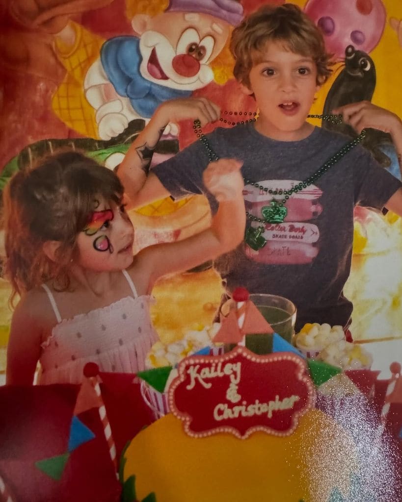 William Levy y su hijo Christopher celebran a Kailey en su cumpleaños