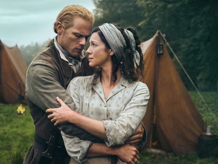 Caitríona Balfe habla de su relación fuera de cámara con su compañero de 'Outlander' Sam Heughan