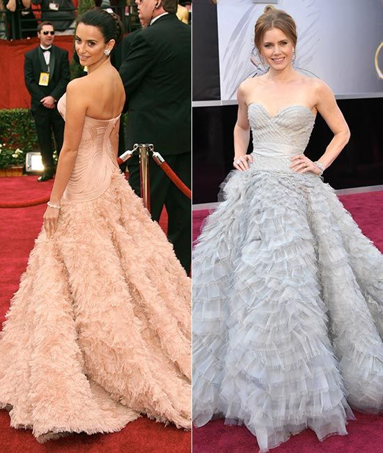 Nuestra mejor embajadora del cine español deslumbró, en la gala de los Oscar de 2010, con esta pomposa pieza empolvada de Oscar de la Renta. Un vestido formado por un cuerpo drapeado palabra de honor y una falda con caída por detrás elaborada a base de plumas.
