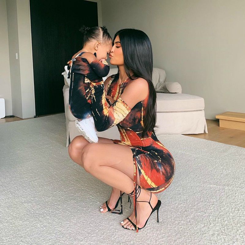 kylie jenner stormi tie dye outfits2