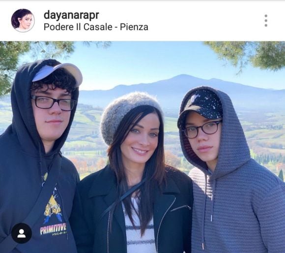 Dyanara Torres y sus dos hijos, Cristian y Ryan