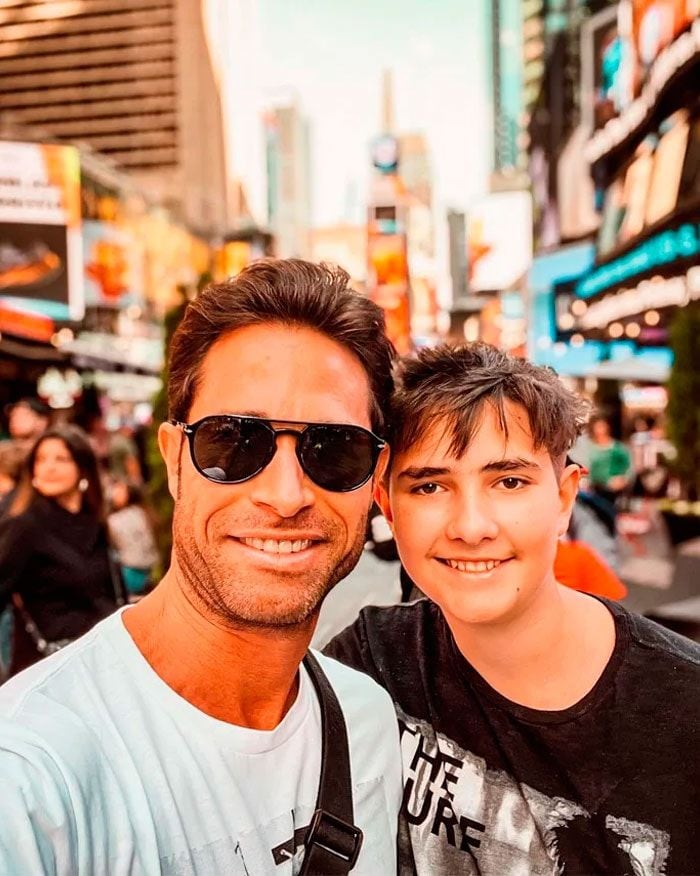 Sebastian Rulli y su hijo