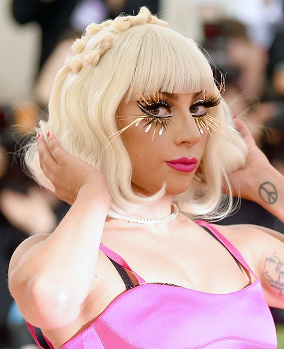 gala met maquillaje ojos lady gaga 1a