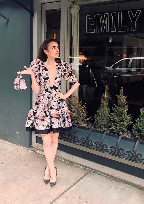 Lily Collins en el rodaje de 'Emily en París'