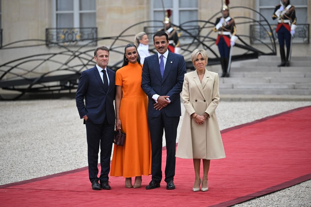  El emir de Catar, Tamim bin Hamad Al Thani, en la recepción que los Macron han celebrado en el Elíseo antes de la ceremonia de apertura de los JJOO de París 2024