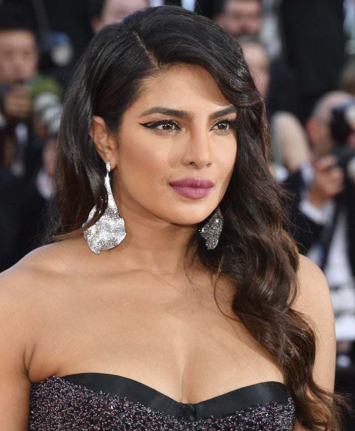 maquillaje-fiesta-eyeliner-priyanka-chopra