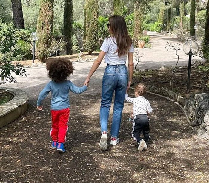 Hiba Abouk presume de hijos