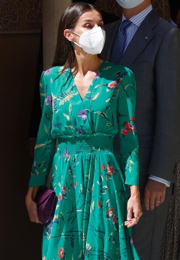 Reina Letizia con vestido de flores