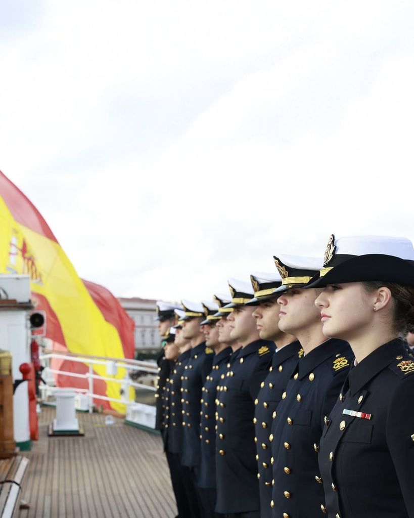 La princesa Leonor se embarca en el Juan Sebastian Elcano