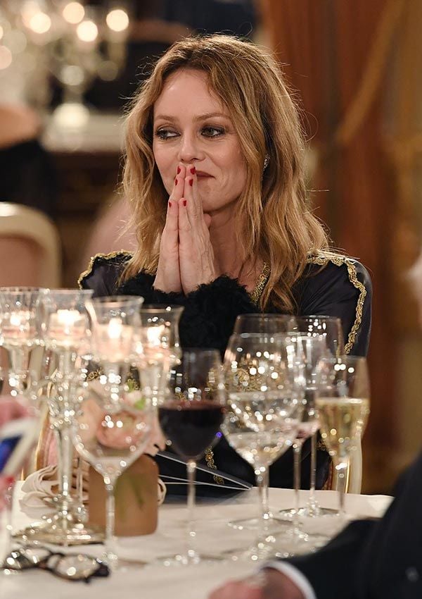 chanel_metiers_dart_2016_vanessa_paradis_1a