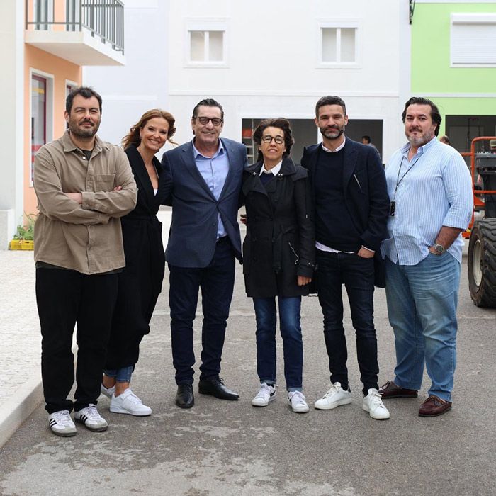 Paulo Futre con el equipo de 'Rua das flores'