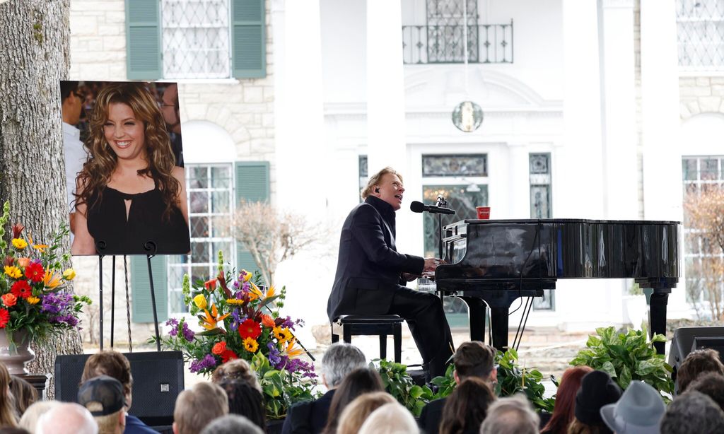 axl rose en el funeral de lisa marie presley