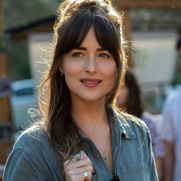 Dakota Johnson pendientes