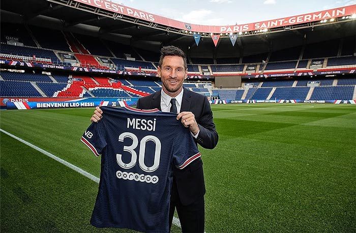 Leo Messi en su presentación con el PSG