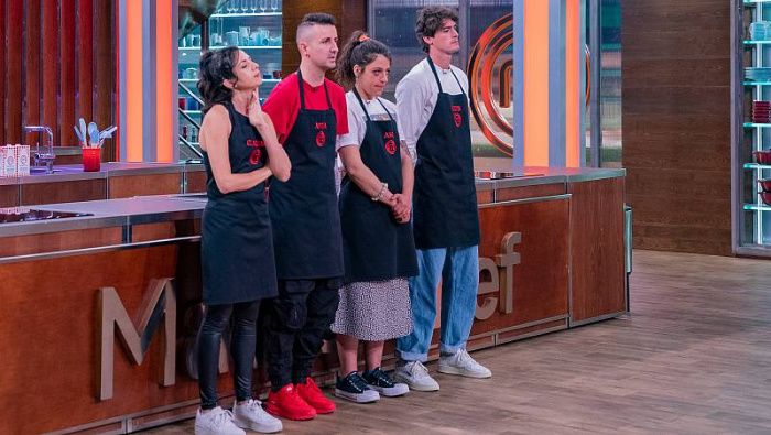 Claudia abandona MasterChef