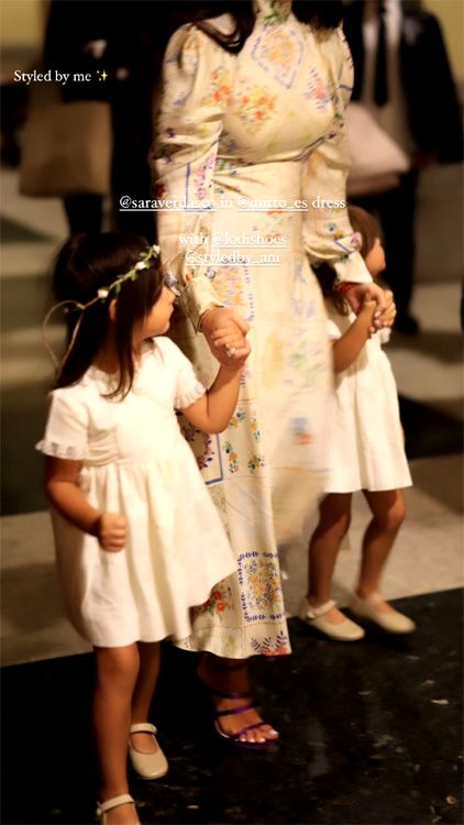 Sara Verdasco con sus hijas