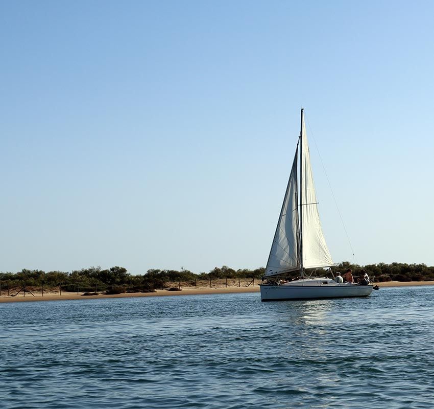 Paseo en velero por La Flecha del Rompido, Huelva