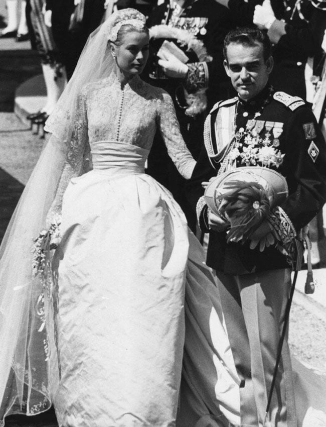 grace kelly wedding dress 2a