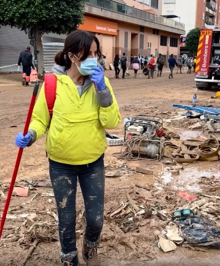 Carmen Alcayde, voluntaria tras la DANA