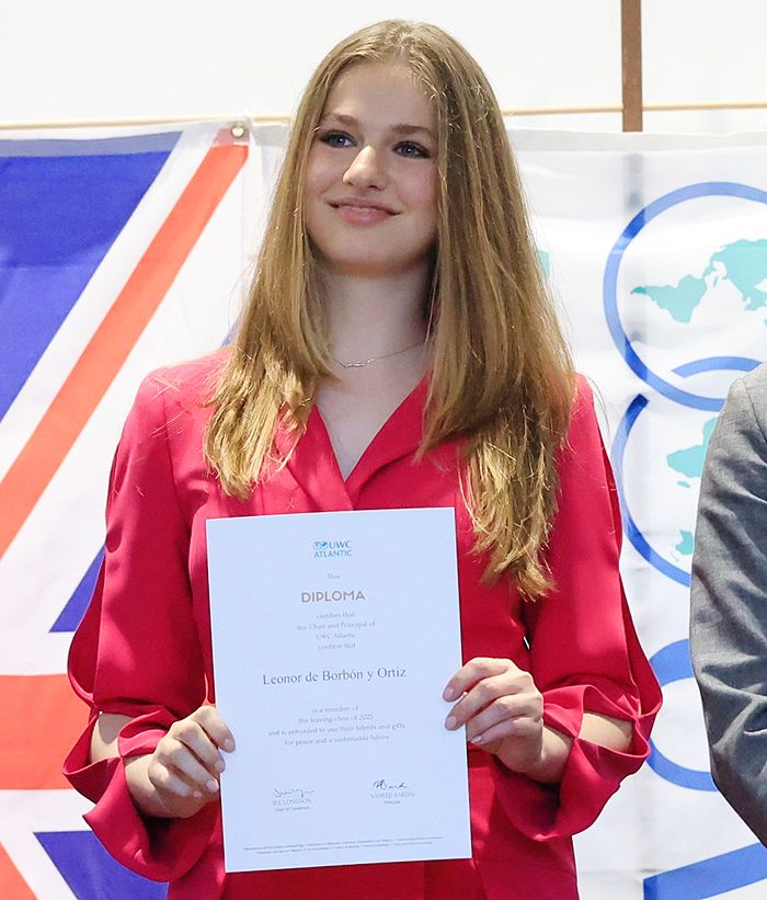 Analizamos el look de la princesa Leonor en su graduación