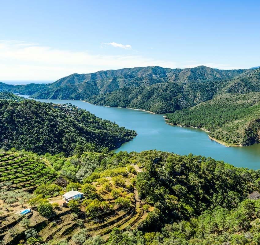 Embalse en el Parque Nacional de Sierra de las Nieves, Málaga