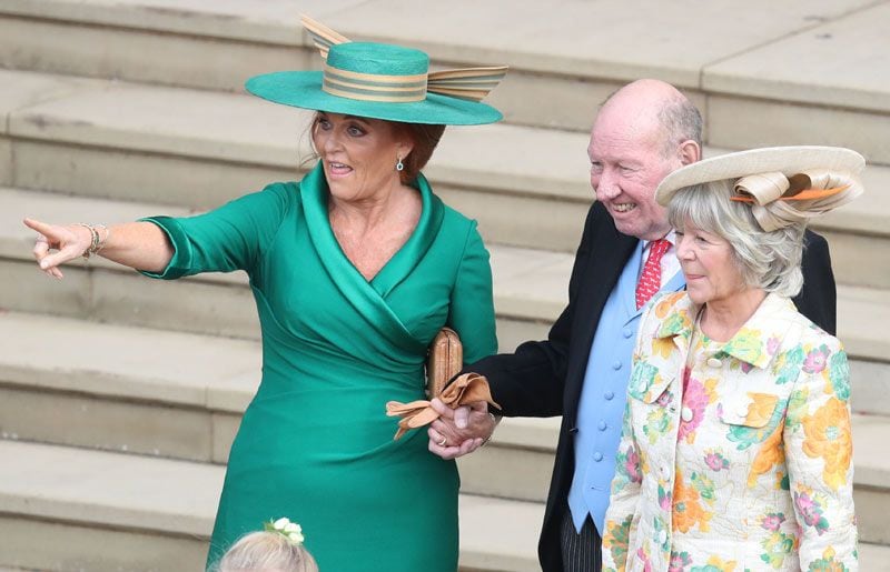 Sarah Ferguson con George Brooksbank y su mujer