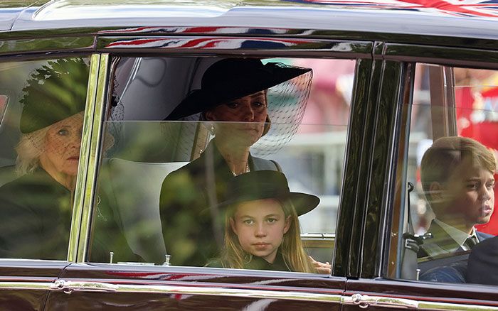 Princesa Charlotte en el funeral de Isabel II 