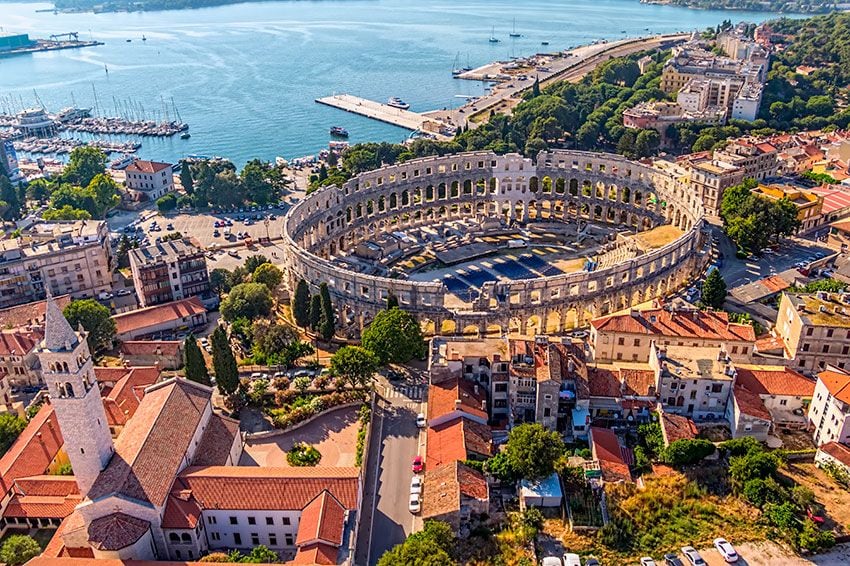 Croacia Istria pueblos Pula_a