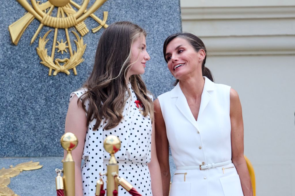 La reina Letizia y la princesa Leonor en la AGM de Zaragoza