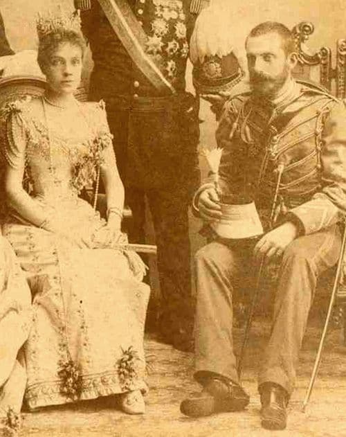 Don Antonio de Orleans y Borbón junto a su esposa, la infanta María Eulalia (1864-1958)
