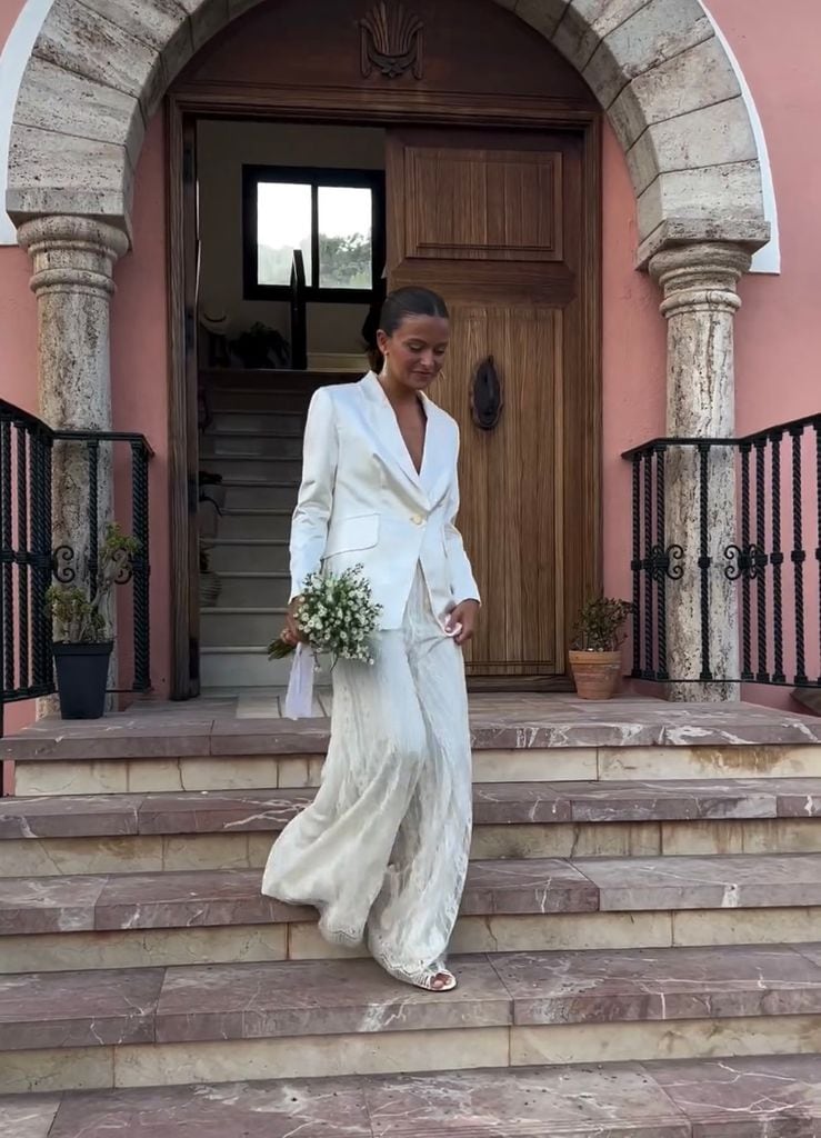 Bea Gimeno vestida de novia para su boda religiosa