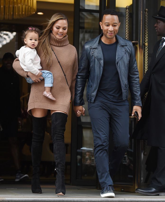 Chrissy Teigen y John Legend anuncian que van a ser papás por segunda vez con esta foto