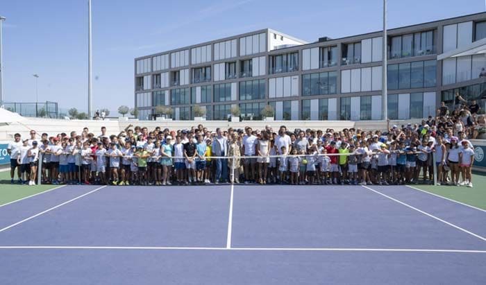 ¿Quién habrá ganado? La divertida partida al futbolín de don Juan Carlos y Mery Perelló