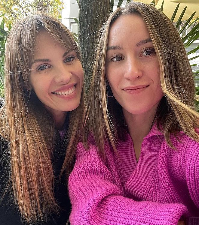 Jessica Bueno y su amiga Lorena Bermúdez 