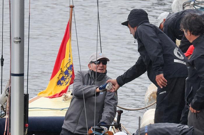 Don Juan Carlos entrenando en Sanxenxo