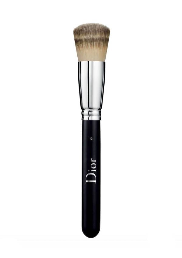 brocha base de maquillaje dior